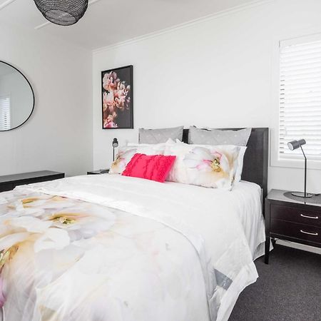 Awesome Beach House On Oceanview Road Mount Maunganui Ngoại thất bức ảnh
